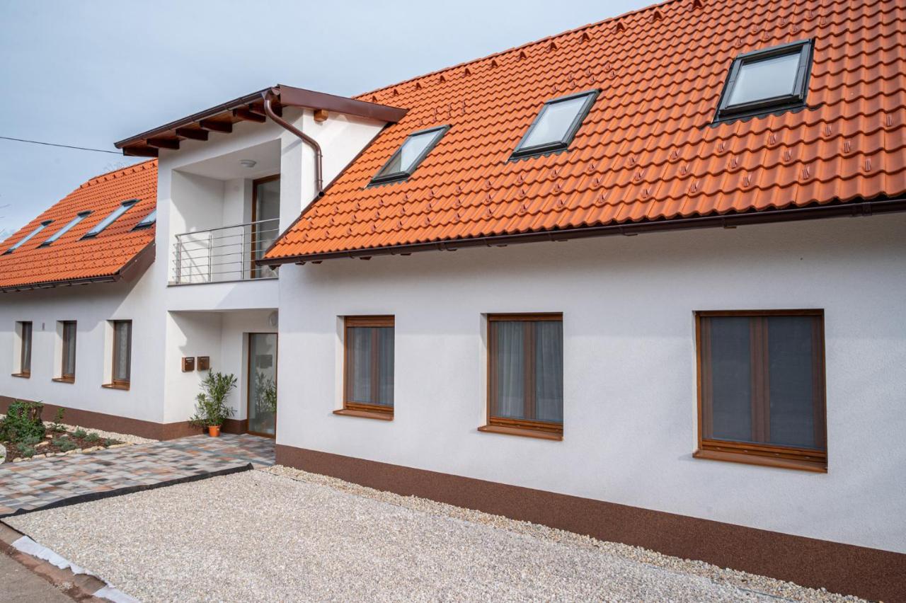 Roze Blue Design Apartments Csopak Zewnętrze zdjęcie